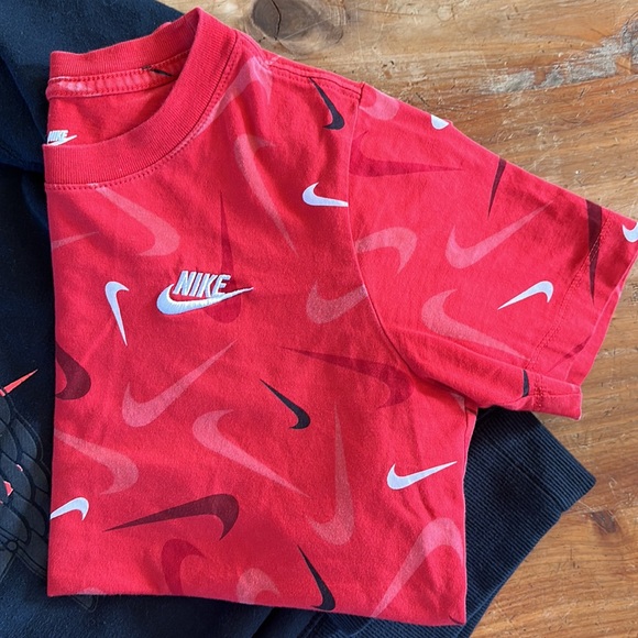 Nike Youth Hoodie and Tee Bundle - Picture 2 of 4